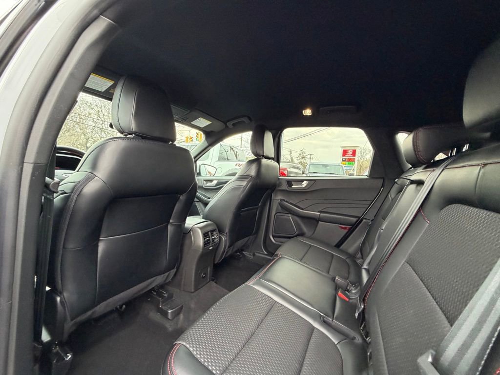 Certified 2025 Ford Escape ST-Line Select w/ Tech Pack #2 image 12