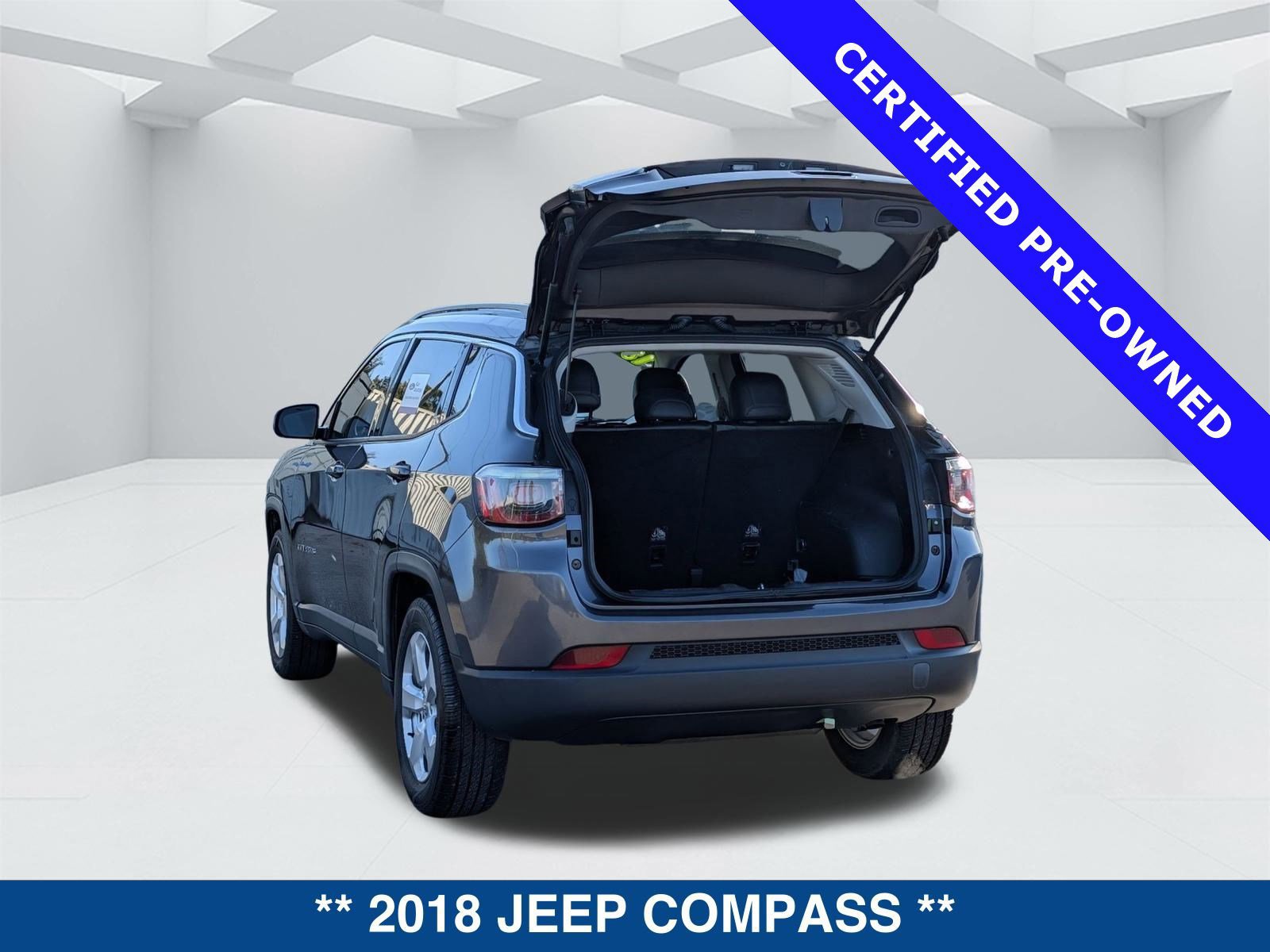 Used 2018 Jeep Compass Latitude w/ Popular Equipment Group image 3