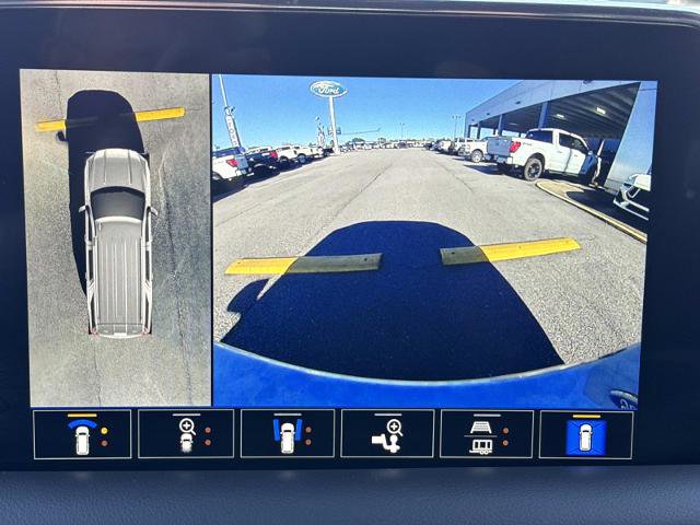 Used 2022 GMC Yukon SLT w/ SLT Premium Package image 28