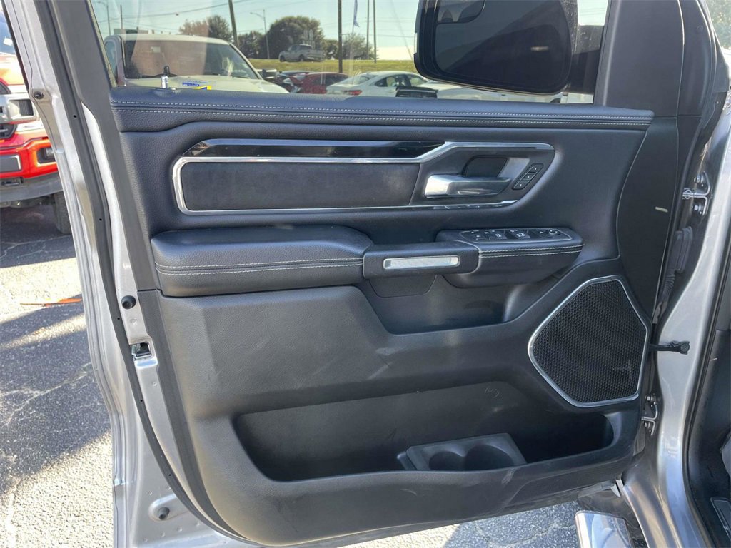 Used 2021 RAM 1500 Laramie w/ Sport Appearance Package image 15