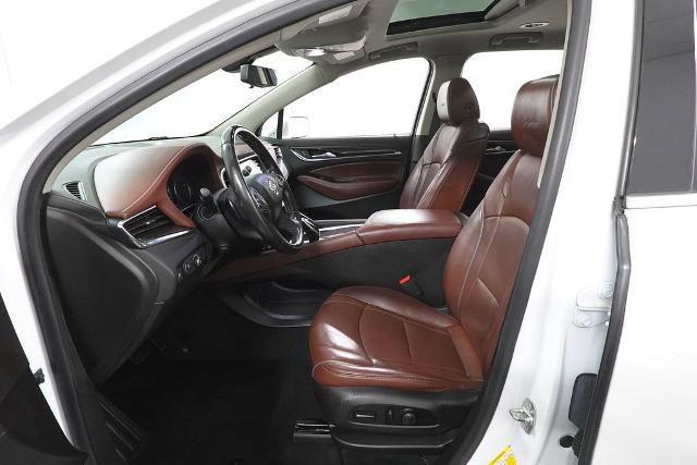 Used 2018 Buick Enclave Avenir w/ Avenir Technology Package AWD/4WD image 26