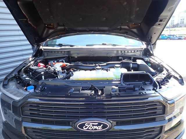 Certified 2025 Ford F150 Platinum AWD/4WD image 16