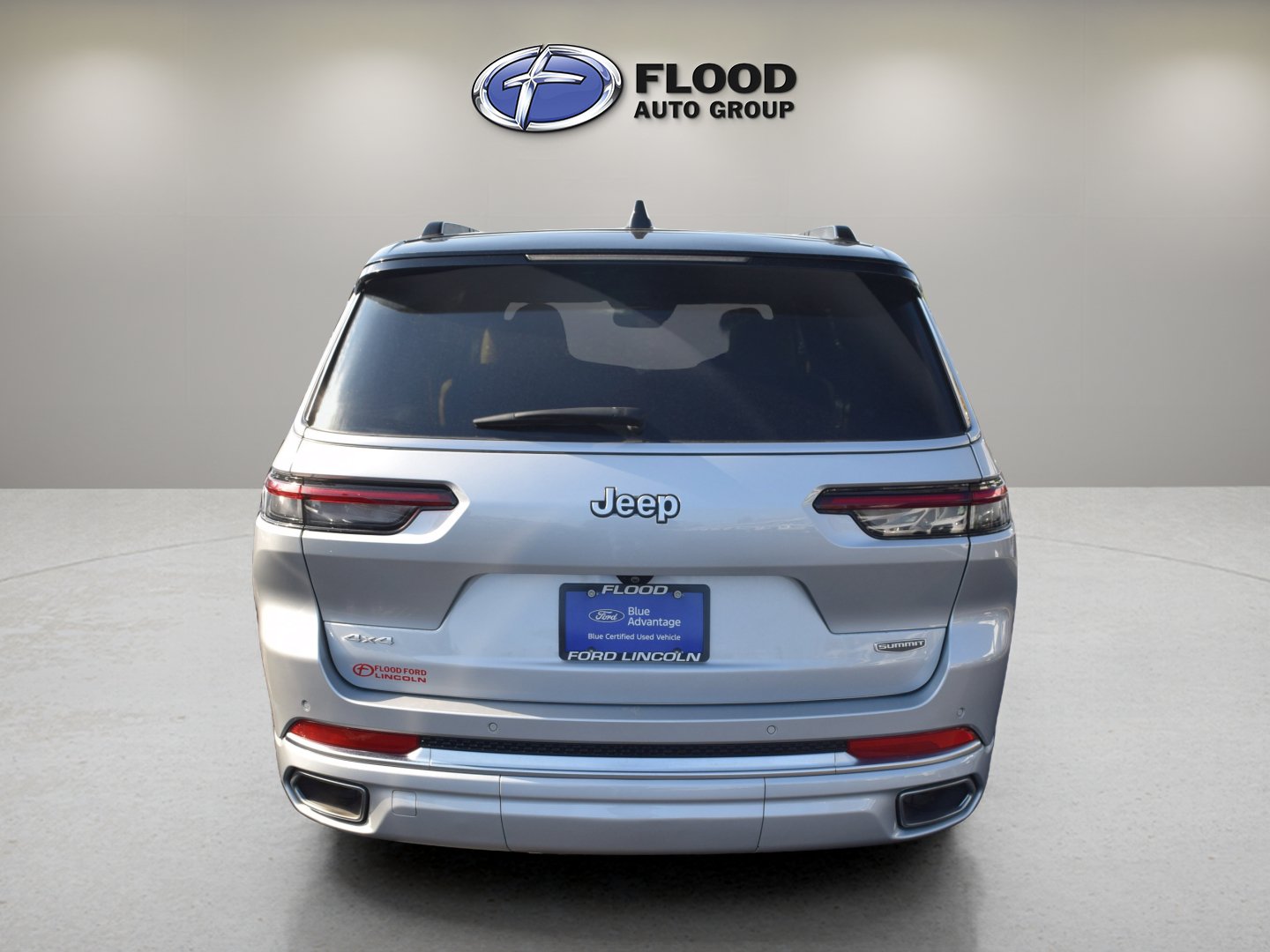 Used 2025 Jeep Grand Cherokee L Summit AWD/4WD image 5