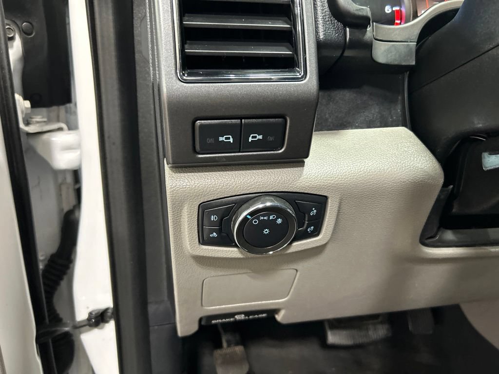 Certified 2021 Ford F250 XLT w/ XLT Premium Package AWD/4WD image 14