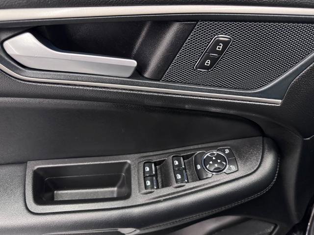 Certified 2024 Ford Edge SEL w/ Convenience Package image 18