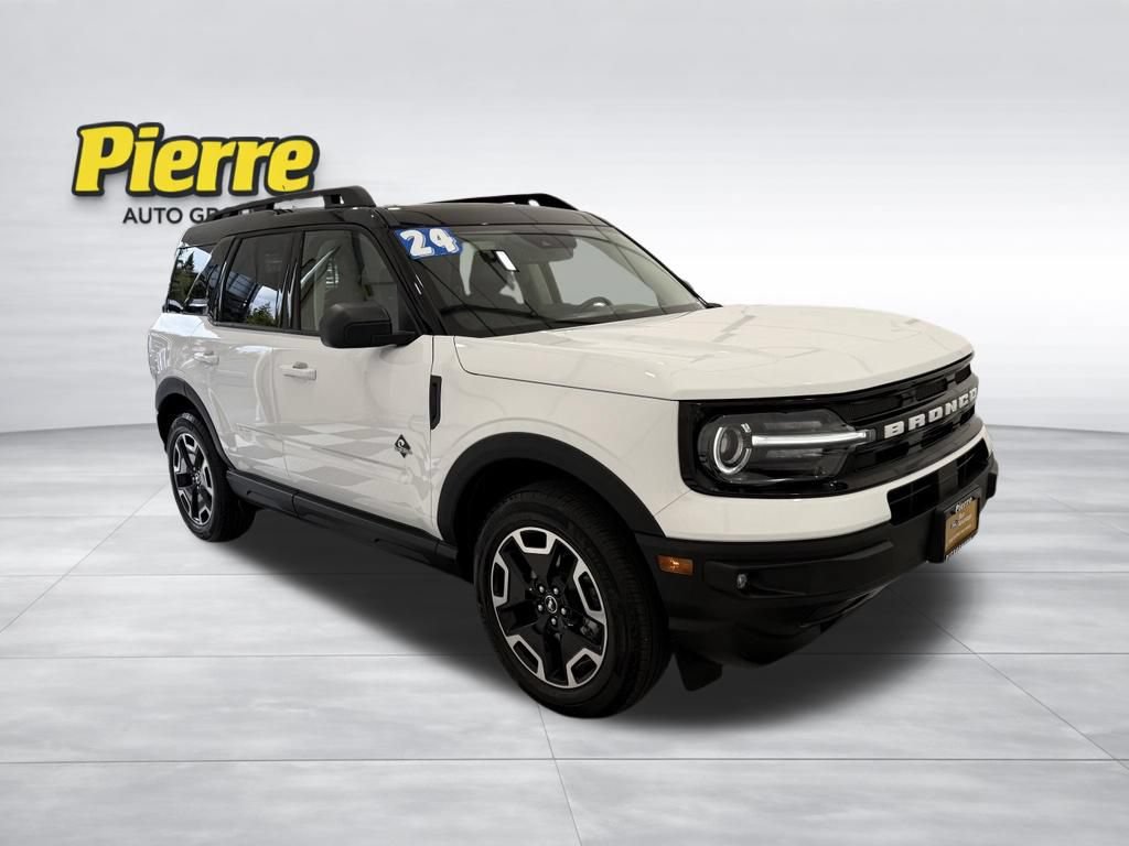 Certified 2024 Ford Bronco Sport Outer Banks w/ Tech Package AWD/4WD image 7