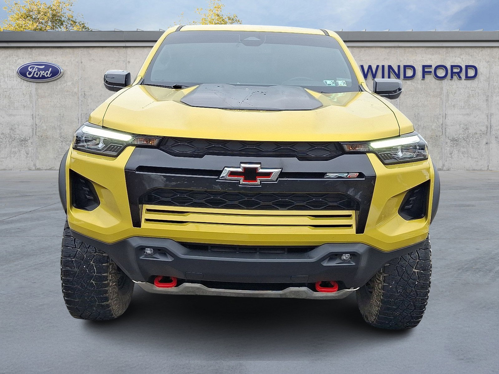 Used 2023 Chevrolet Colorado ZR2 video 2