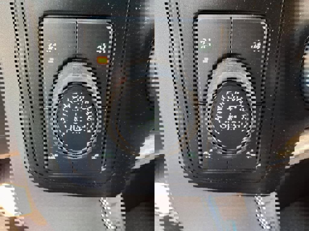 Certified 2024 Ford F150 Lariat w/ Tow/Haul Package image 20