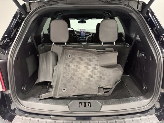 Certified 2020 Ford Explorer ST w/ Premium Technology Package AWD/4WD image 33
