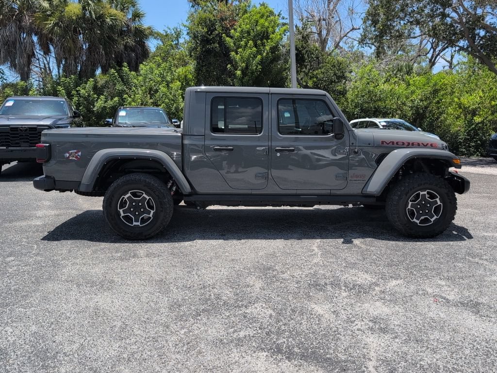 Used 2022 Jeep Gladiator Mojave w/ LED Lighting Group AWD/4WD image 2