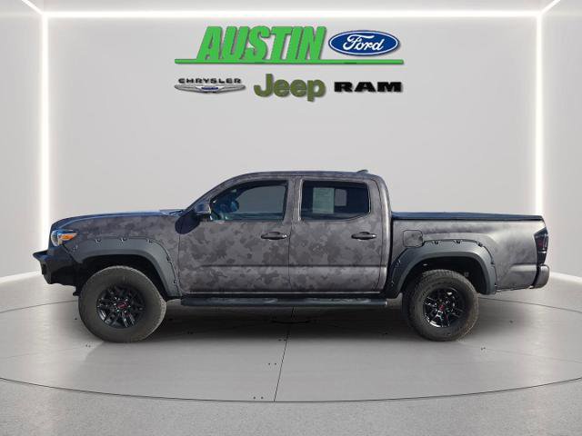 Used 2018 Toyota Tacoma TRD Off-Road w/ Technology Package image 11