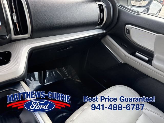 Certified 2025 Ford Expedition Active AWD/4WD image 26