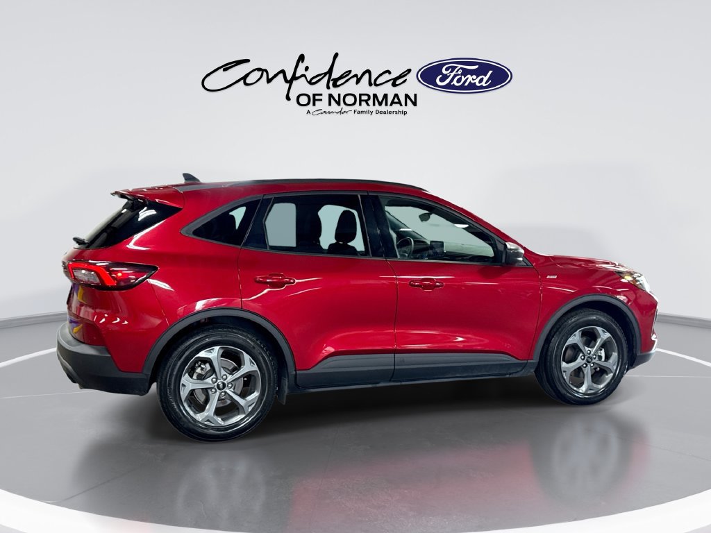 Certified 2025 Ford Escape ST-Line FWD image 9