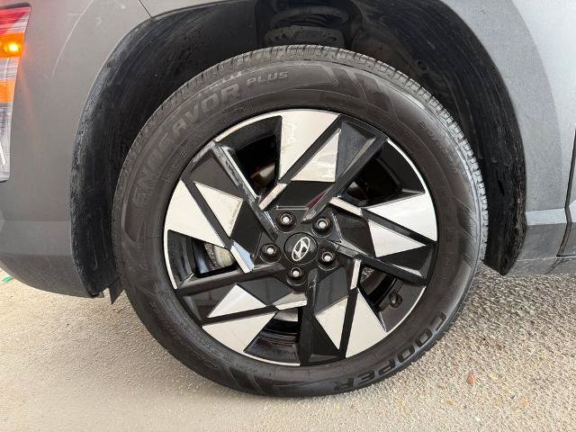 Used 2024 Hyundai Kona SEL FWD image 29