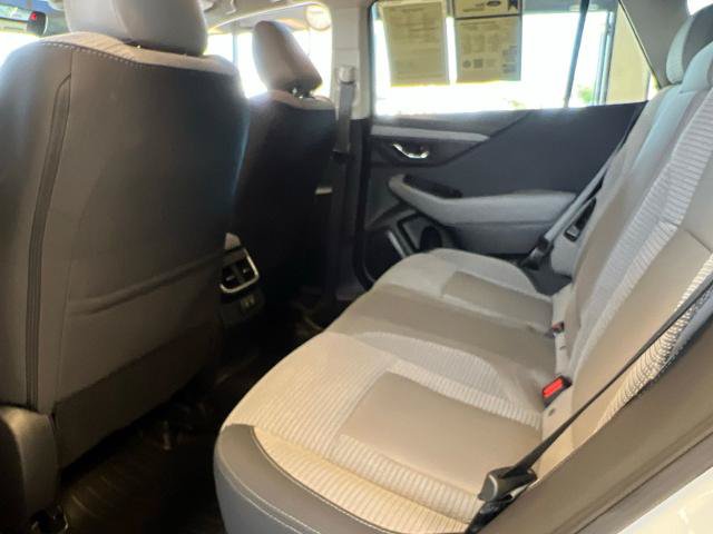 Used 2022 Subaru Outback Premium AWD/4WD image 7