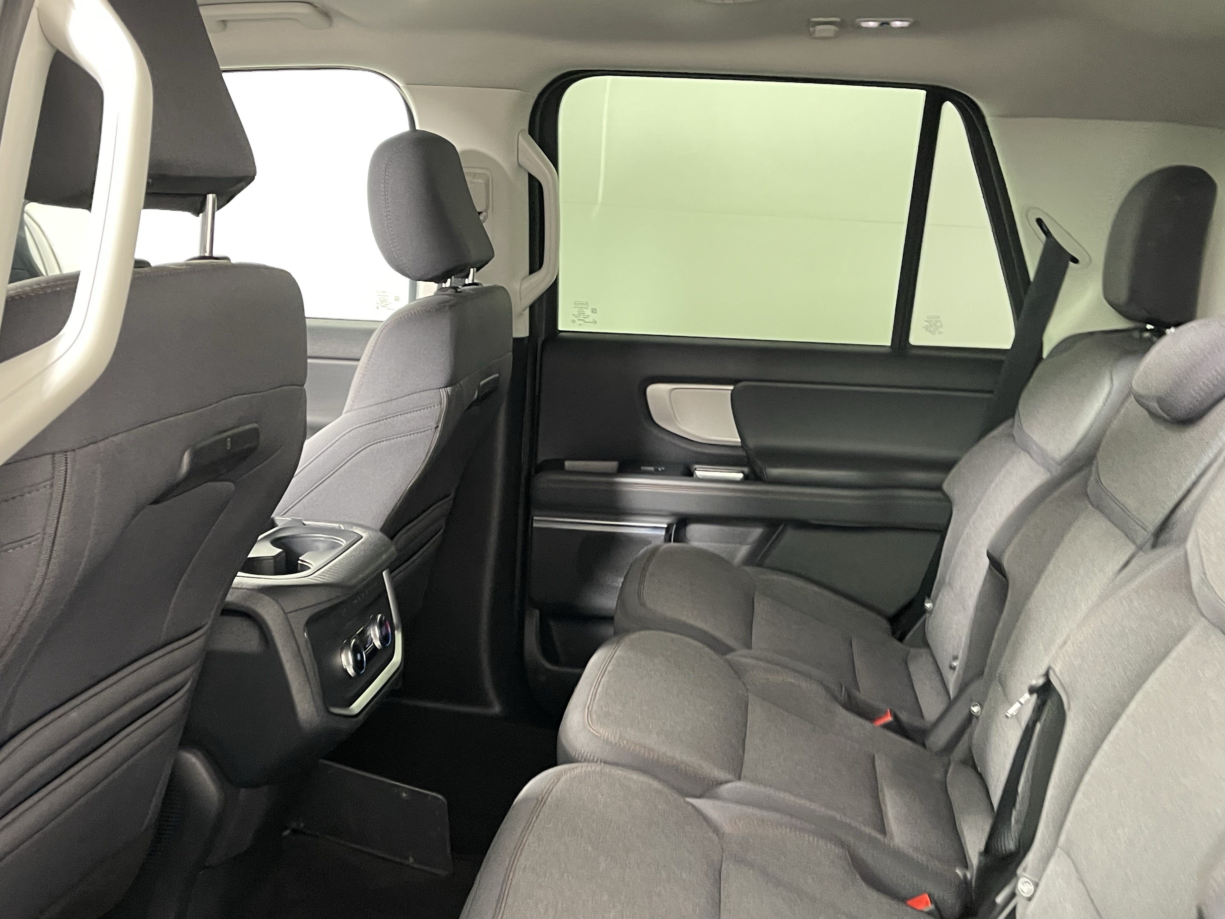 Certified 2025 Ford Expedition Active AWD/4WD image 14