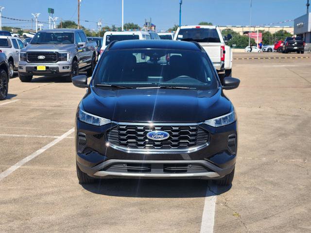 Certified 2025 Ford Escape ST-Line FWD image 2
