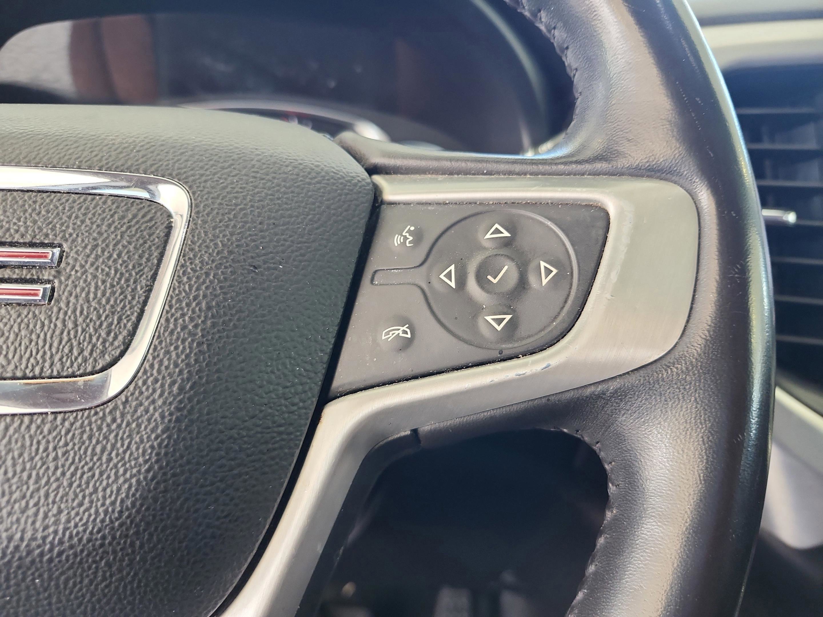 Used 2020 GMC Acadia SLE w/ LPO, Floor Liner Package image 32