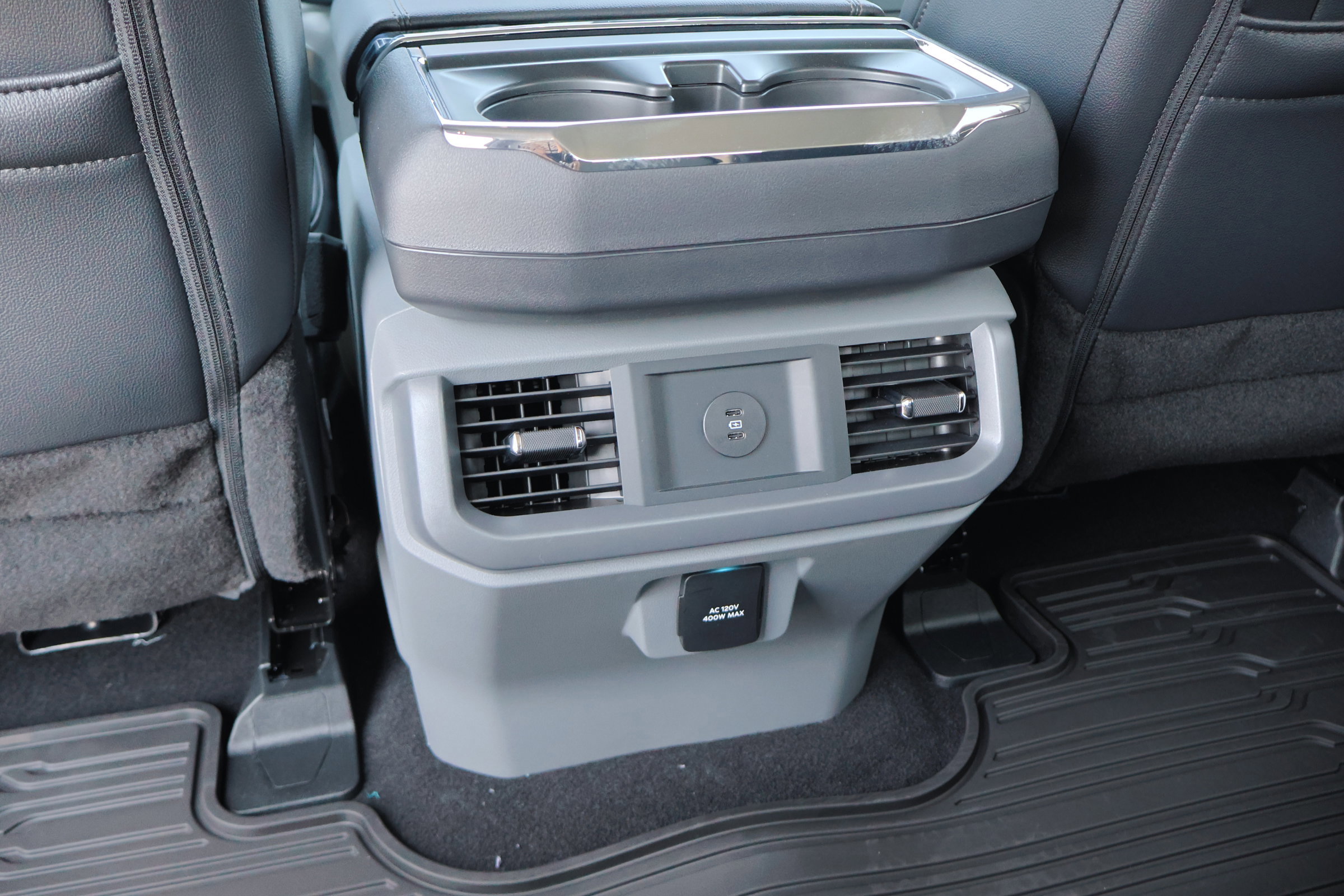 Certified 2025 Ford F150 Lariat w/ Equipment Group 501A Mid image 35