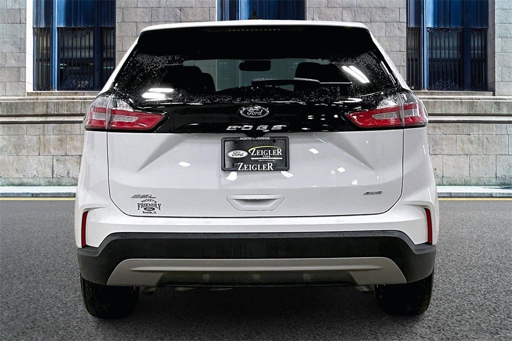 Certified 2022 Ford Edge SEL w/ Convenience Package image 4