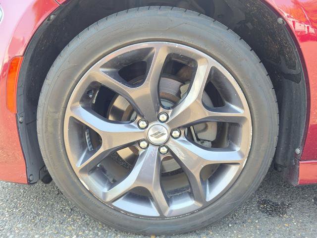 Used 2019 Dodge Charger R/T RWD image 14