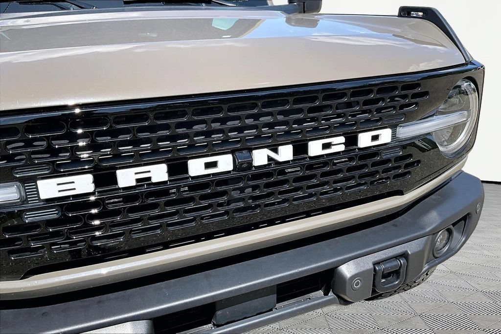 Certified 2025 Ford Bronco Badlands AWD/4WD image 28