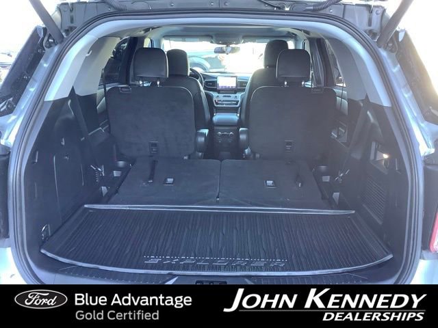 Certified 2022 Ford Explorer XLT w/ Equipment Group 202A AWD/4WD image 18