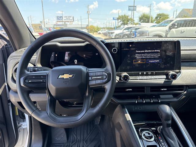 Used 2025 Chevrolet Colorado W/T w/ Advanced Trailering Package AWD/4WD image 6