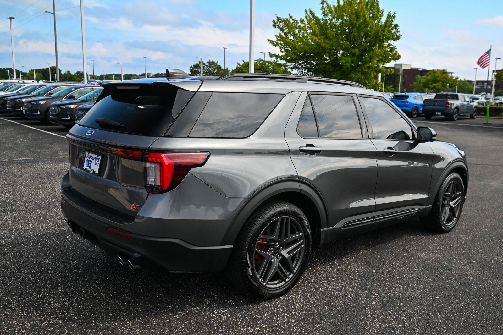 Certified 2025 Ford Explorer ST w/ Sun And Sound Package AWD/4WD image 5