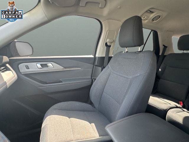 Certified 2025 Ford Explorer Active RWD image 23