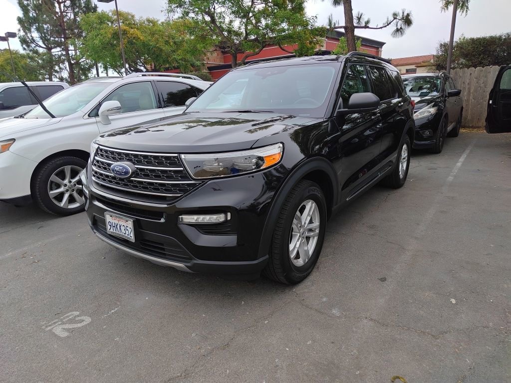 Certified 2023 Ford Explorer XLT w/ Equipment Group 202A RWD image 16