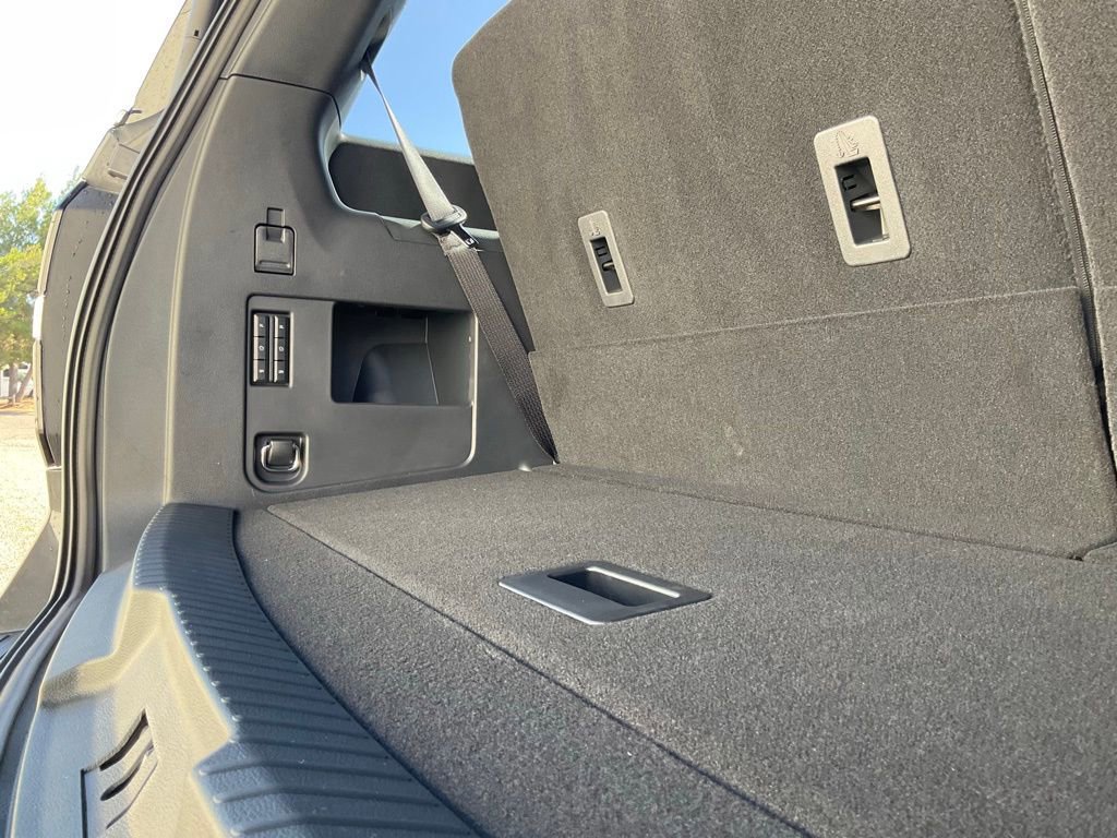 Certified 2024 Ford Expedition Limited image 27