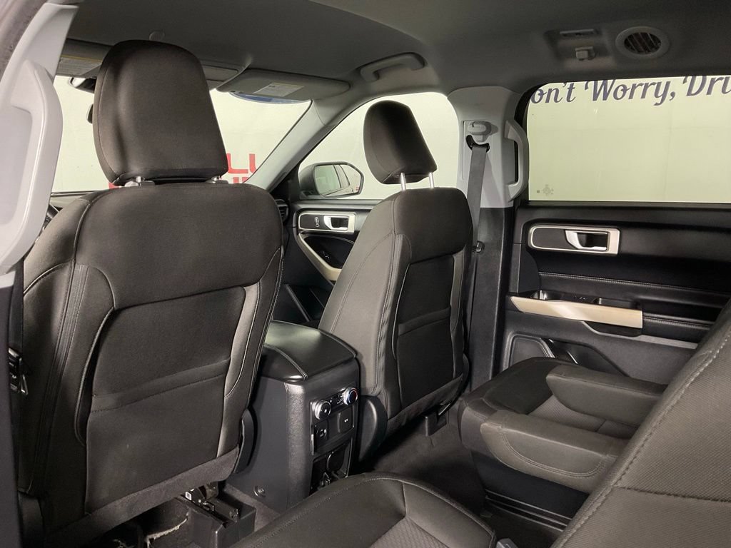 Certified 2022 Ford Explorer XLT RWD image 15