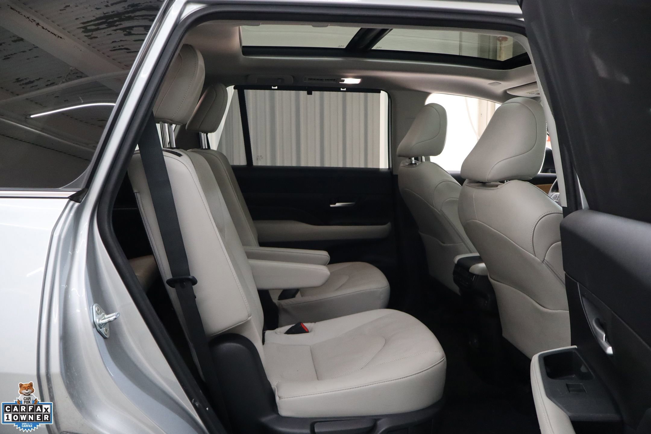 Used 2024 Toyota Grand Highlander Platinum image 36