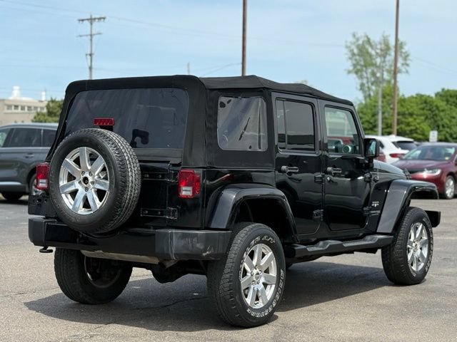 Used 2018 Jeep Wrangler Unlimited Sahara AWD/4WD image 36