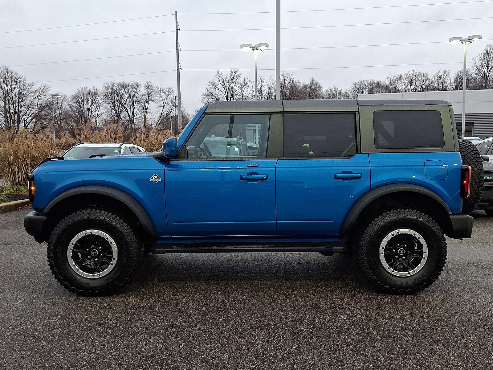Certified 2023 Ford Bronco Outer Banks w/ Sasquatch Package image 3