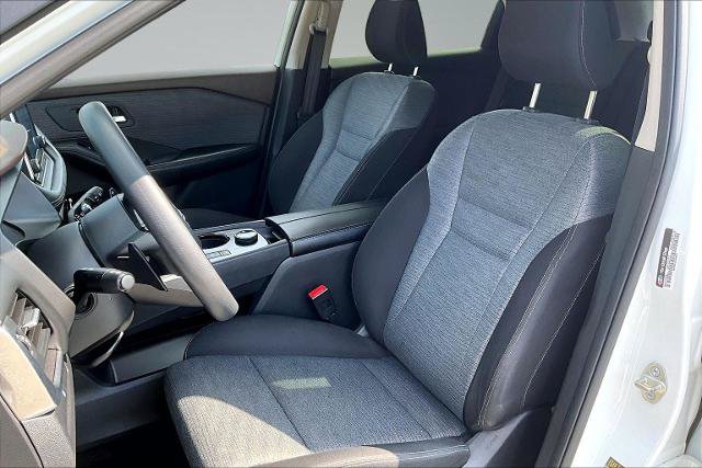 Used 2023 Nissan Rogue SV AWD/4WD image 25