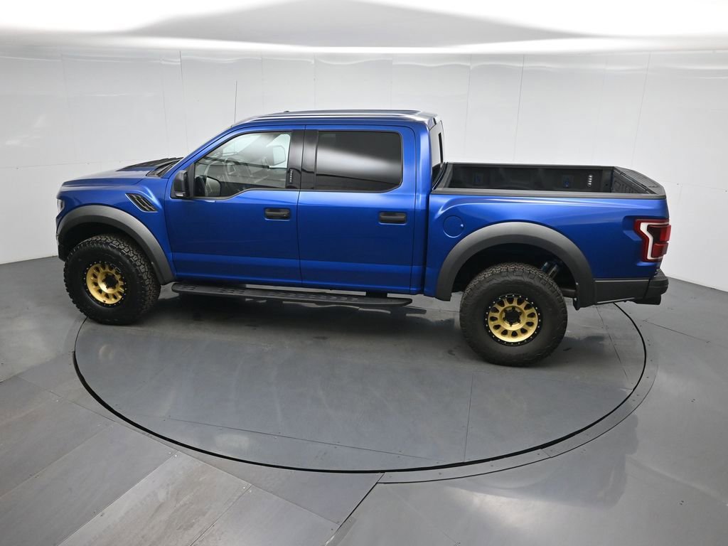 Certified 2017 Ford F150 Raptor w/ Equipment Group 801A Mid image 44