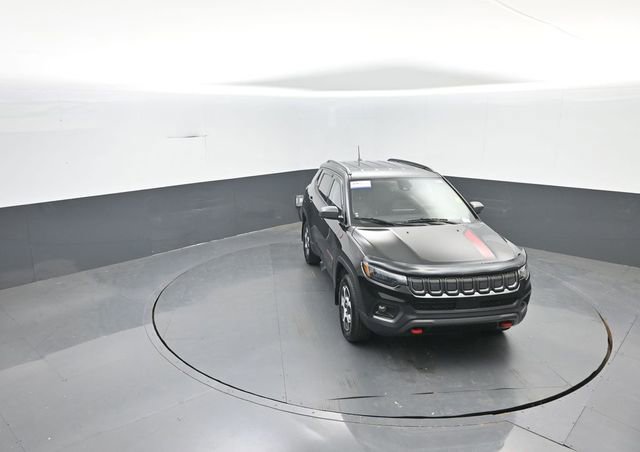 Used 2022 Jeep Compass Trailhawk w/ Trailhawk Convenience Group AWD/4WD image 25