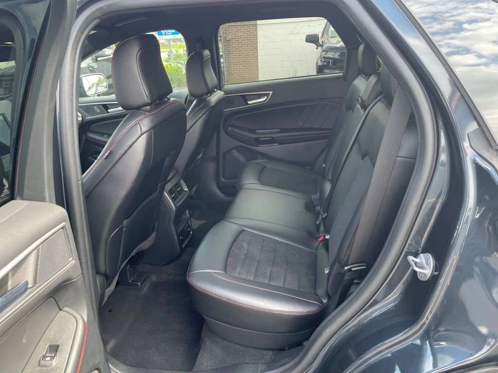 Certified 2023 Ford Edge ST-Line AWD/4WD image 14