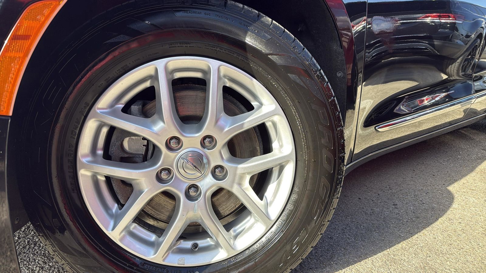 Used 2020 Chrysler Pacifica Touring-L FWD image 9