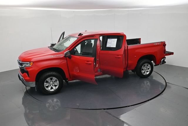 Used 2025 Chevrolet Silverado 1500 LT AWD/4WD image 52