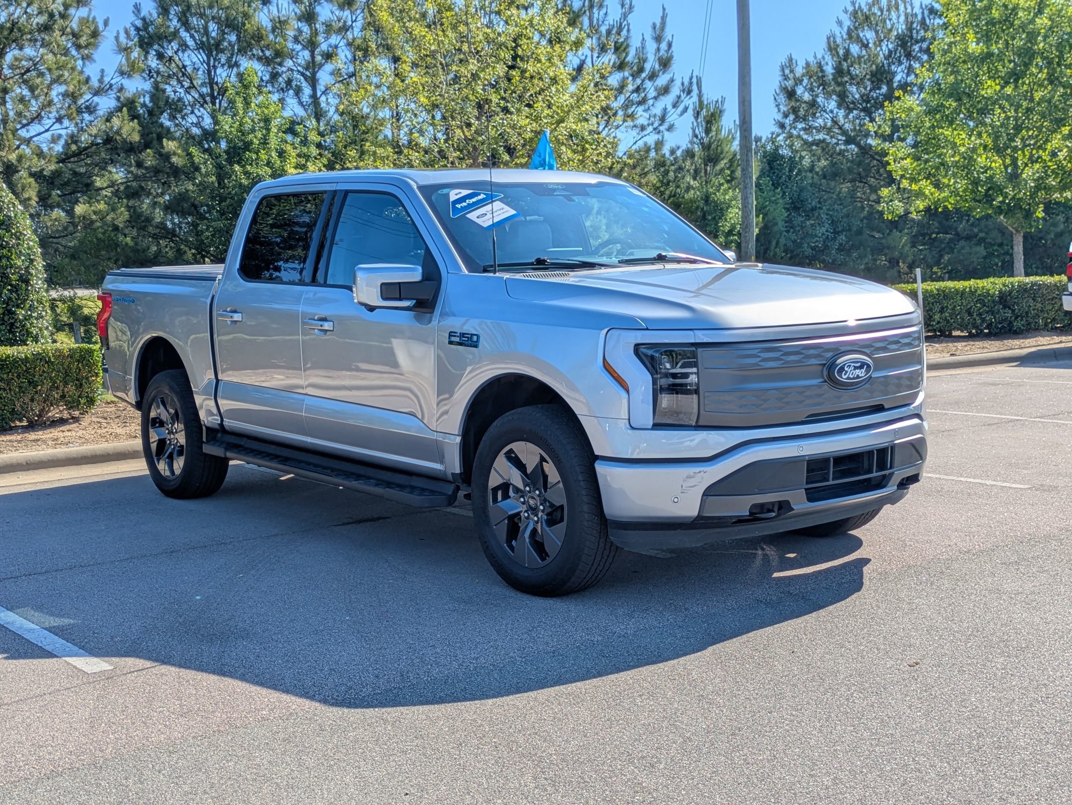 Certified 2025 Ford F150 Lightning Lariat AWD/4WD image 1