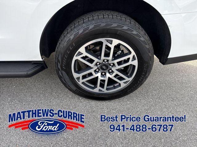Certified 2025 Ford Expedition Active AWD/4WD image 17