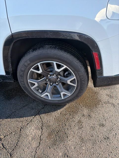 Used 2023 Jeep Wagoneer Series III w/ Preferred Equipment Group image 13