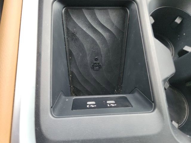 Used 2025 Nissan Armada SL w/ Captain's Chari Seat Package RWD image 29
