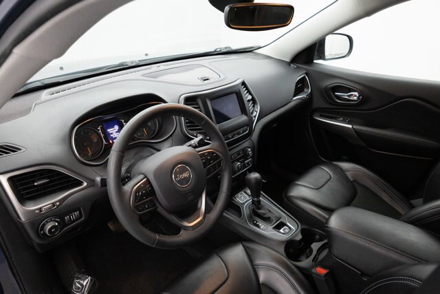 Used 2021 Jeep Cherokee Latitude Plus FWD image 23