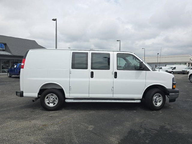 Used 2025 Chevrolet Express 2500 w/ Driver Convenience Package RWD image 12