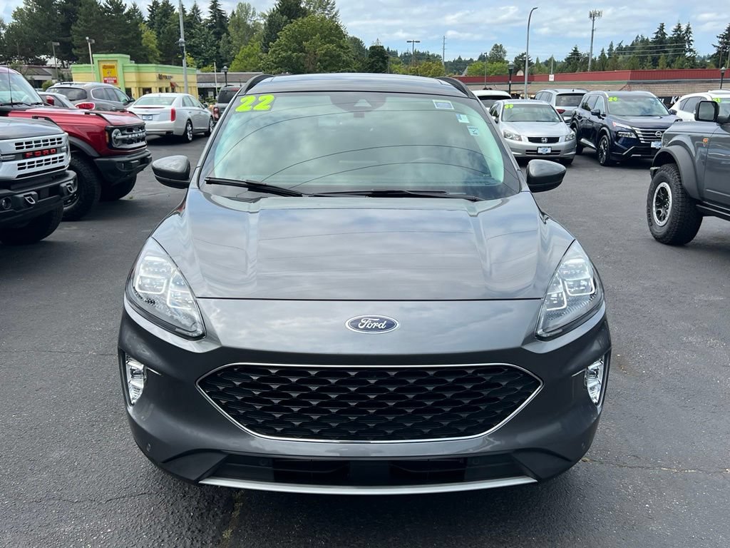 Certified 2022 Ford Escape Titanium w/ Class II Trailer Tow Package AWD/4WD image 5