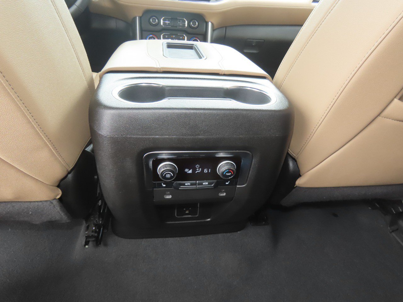 Used 2023 Chevrolet Tahoe Premier RWD image 23